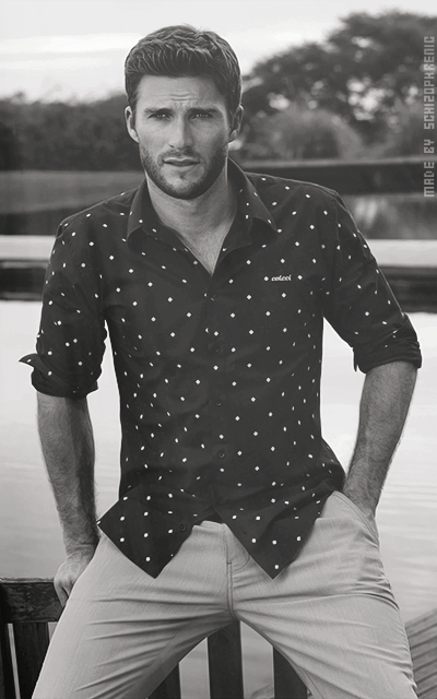 Scott Eastwood YoruNyj5_o