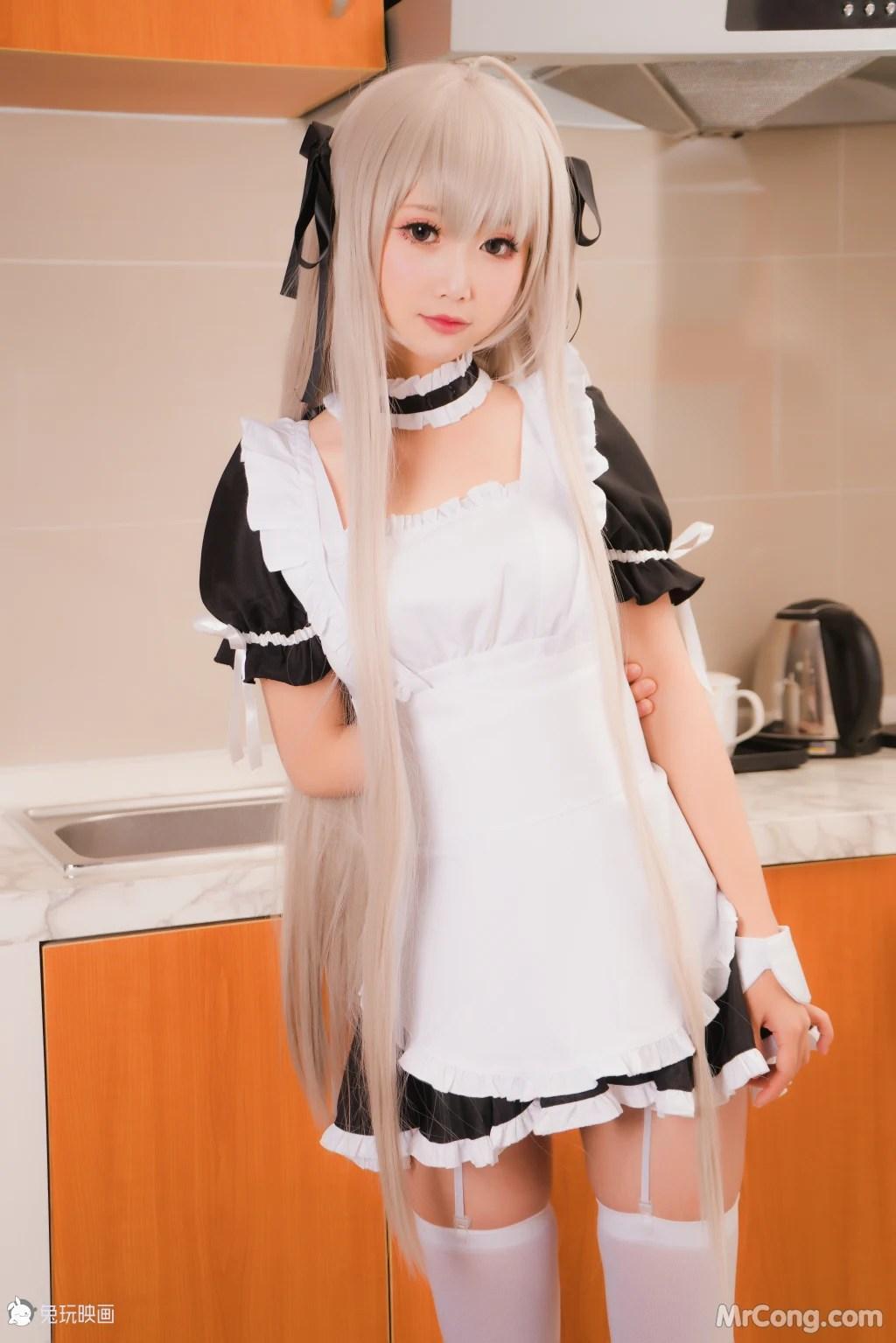 Coser@面饼仙儿 No.021: 双马尾COS (41 photos)