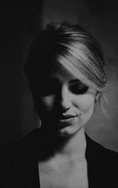 Dianna Agron I5sRLijw_o