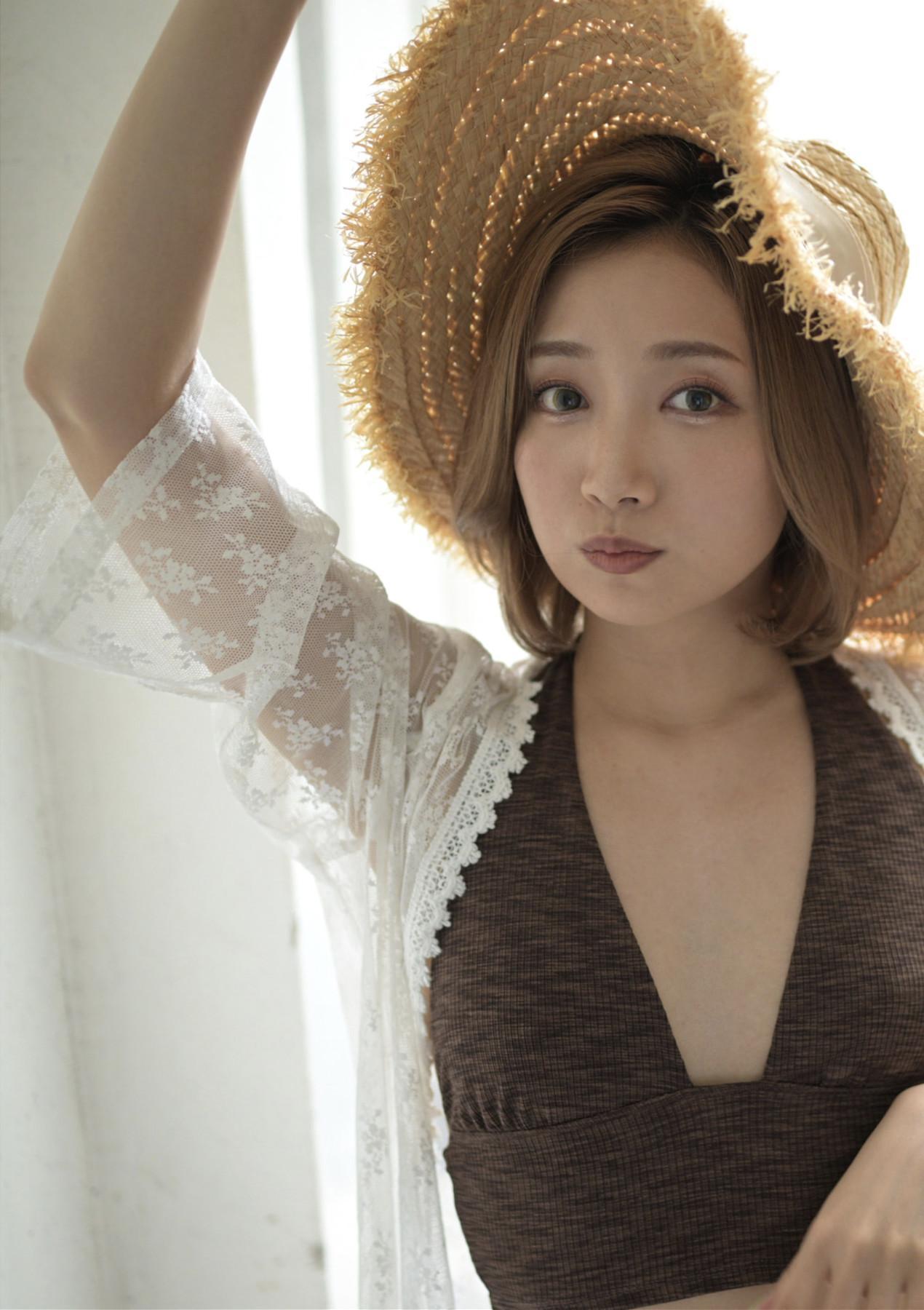 Anna Kami 加美杏奈, 週刊現代デジタル写真集 「隣の部屋の美脚お姉さん プレミアムヌードシリーズ」 Set.02(1)