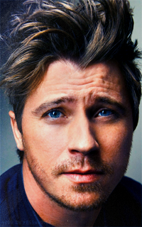 Garrett Hedlund 0AJBKbIU_o