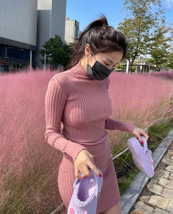 极品养眼模特Jena尺度福利图集美乳坚挺(6)