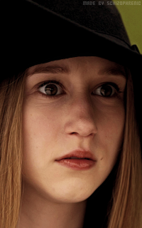 Taissa Farmiga NXklxQvQ_o