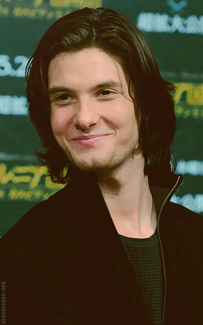 Ben Barnes G6jns5tK_o