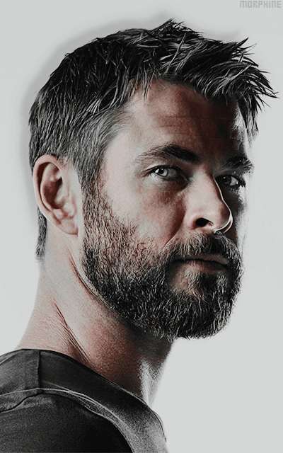 Chris Hemsworth Z8sTsRTB_o