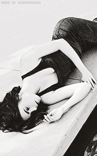 Lily Collins - Page 8 4Bv8FfEx_o