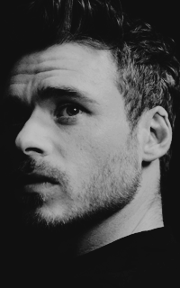 Richard Madden V0dCN4qz_o