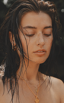 Jessica Clements FayTLw1m_o