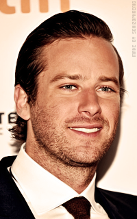 Armie Hammer HE4q5MID_o