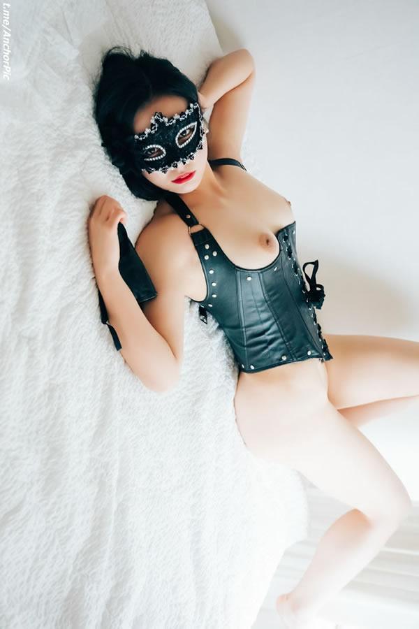 皮衣爆乳美女Loozy - rosie无圣光图集(22)
