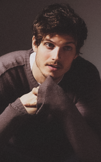 Daniel Sharman 6A4dPhdj_o