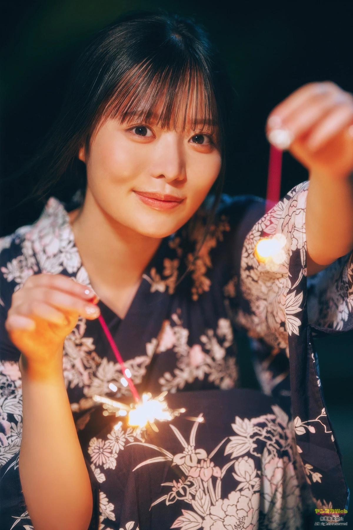 Momoha Takatsuru 高鶴桃羽, Young Magazine 2025 No.43 (ヤングマガジン 2025年43号)(10)