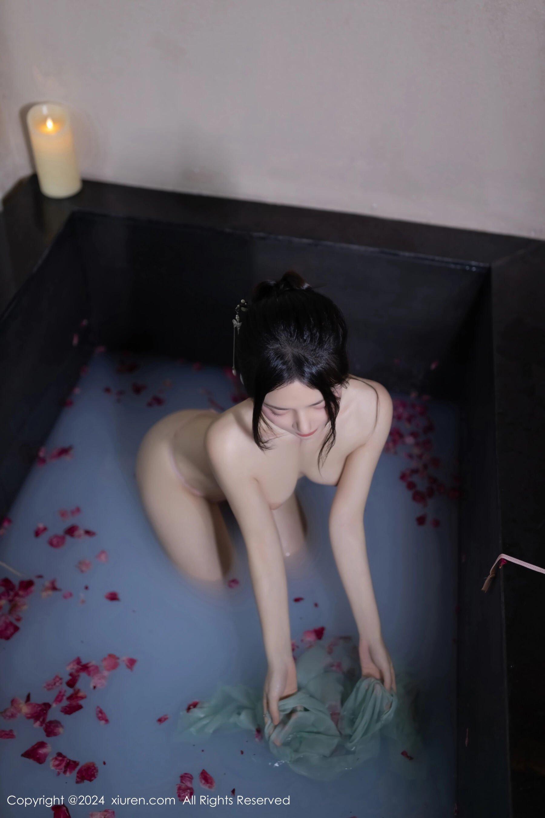 秀人网 Vol. 8428 鱼子酱Fish(69)