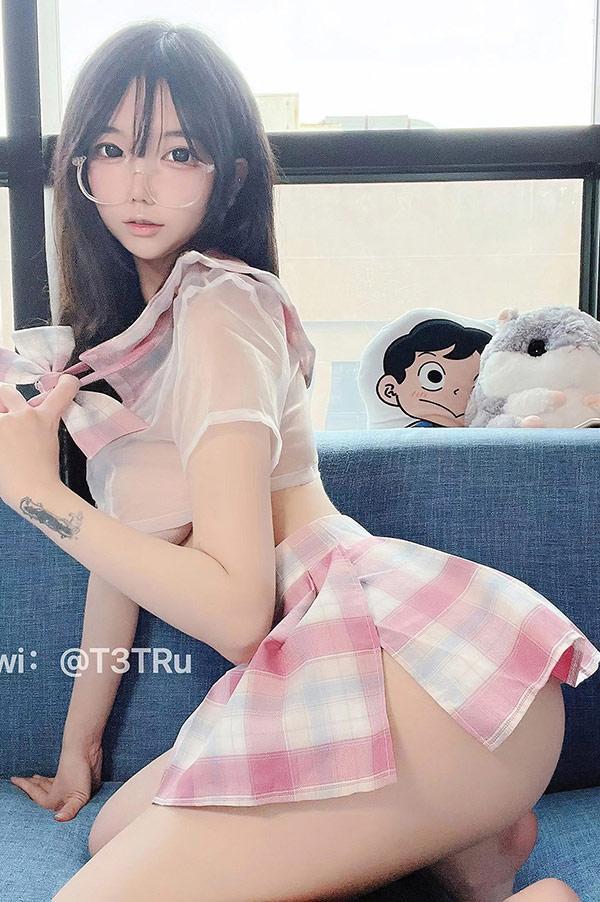 福利姬莉犬酱私拍尺度人体福利图(6)