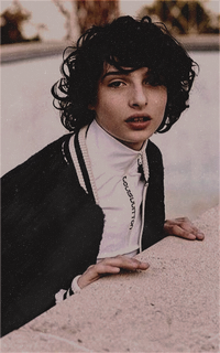 Finn Wolfhard WEDMaBQe_o