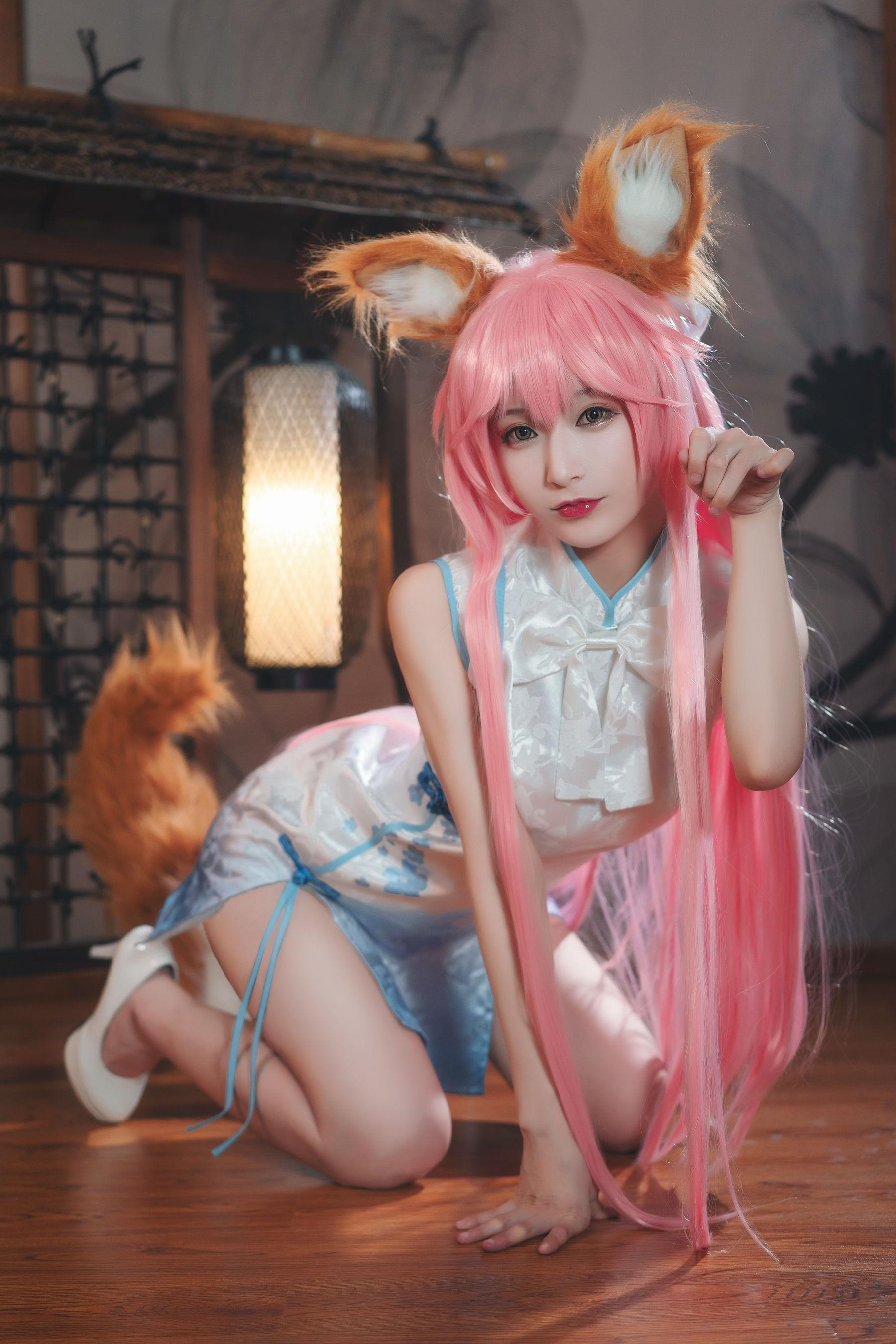 [Cosplay] 动漫博主铁板烧鬼舞w – 玉藻前 旗袍 写真集(1)