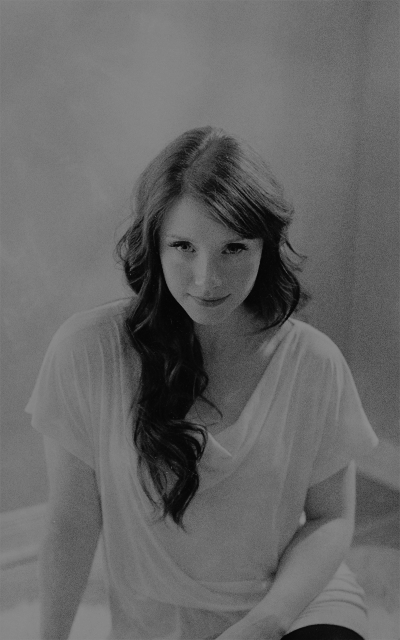 Bryce Dallas Howard RcjBloUL_o