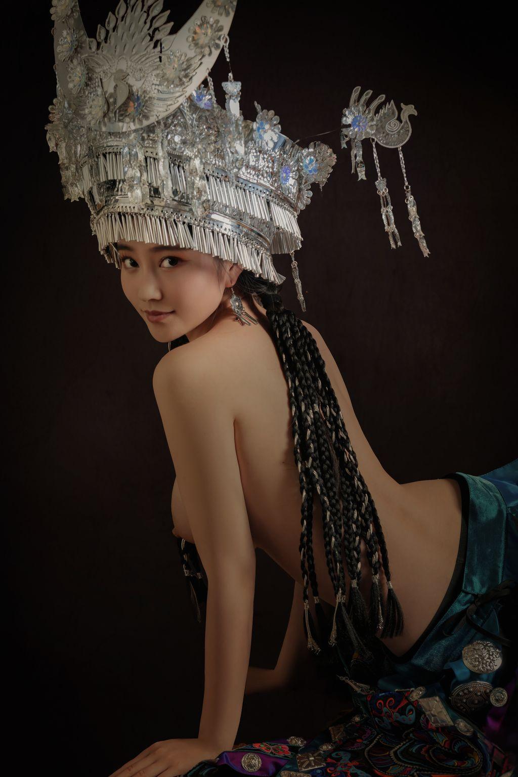 Coser@年年Nnian: 苗疆女孩 (50 photos)(46)