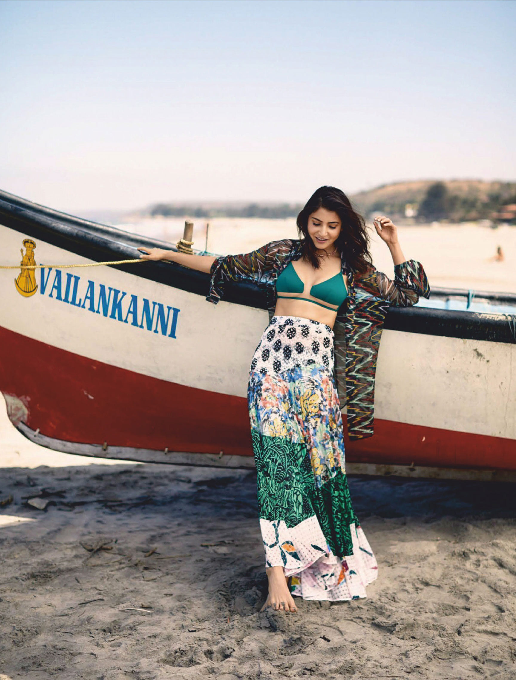 Anushka Sharma by Billy Kidd Анушка Шарма в новинках модных брендов на побережье Гоа / фото 01