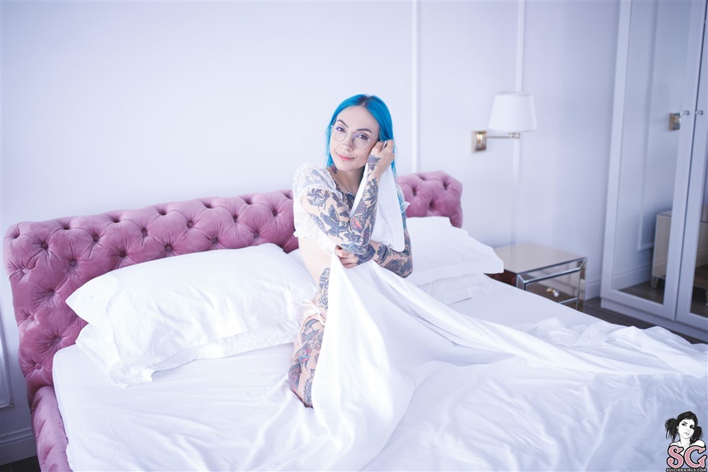 Domino_harvey Suicide, Cinderella Story