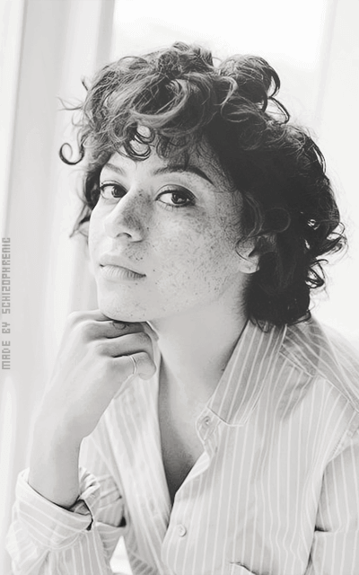 Alia Shawkat TVmTq0Ym_o