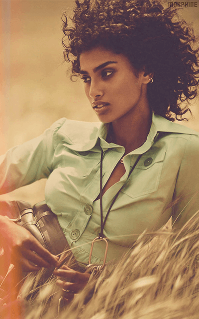 Imaan Hammam - Page 6 HCu4Ov3R_o