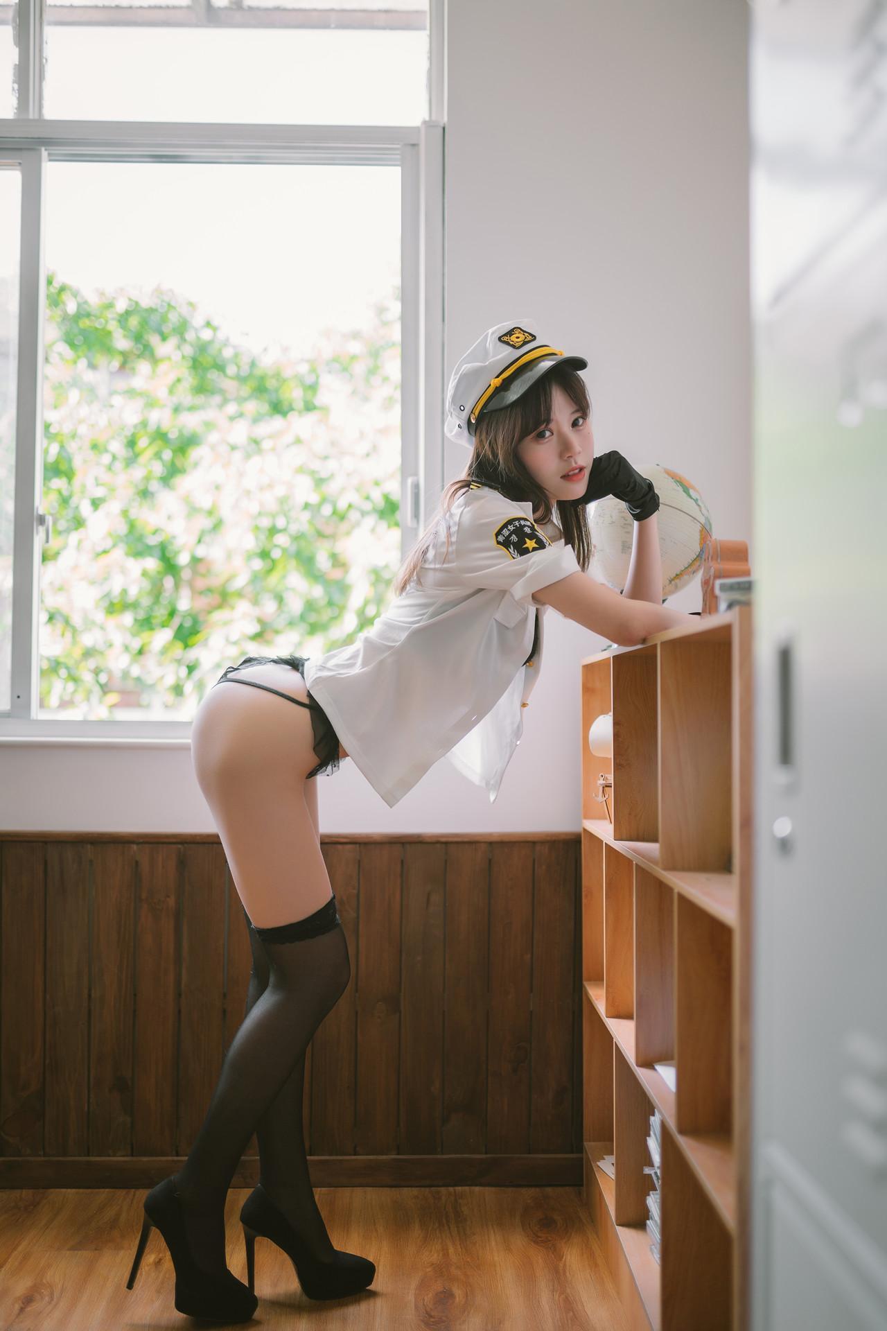 Cosplay 千反田鹿子 日常女警(19)