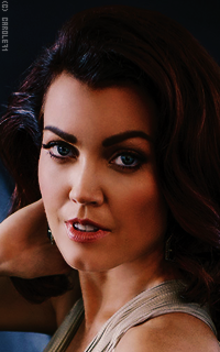 Bellamy Young Ih3rPwWf_o