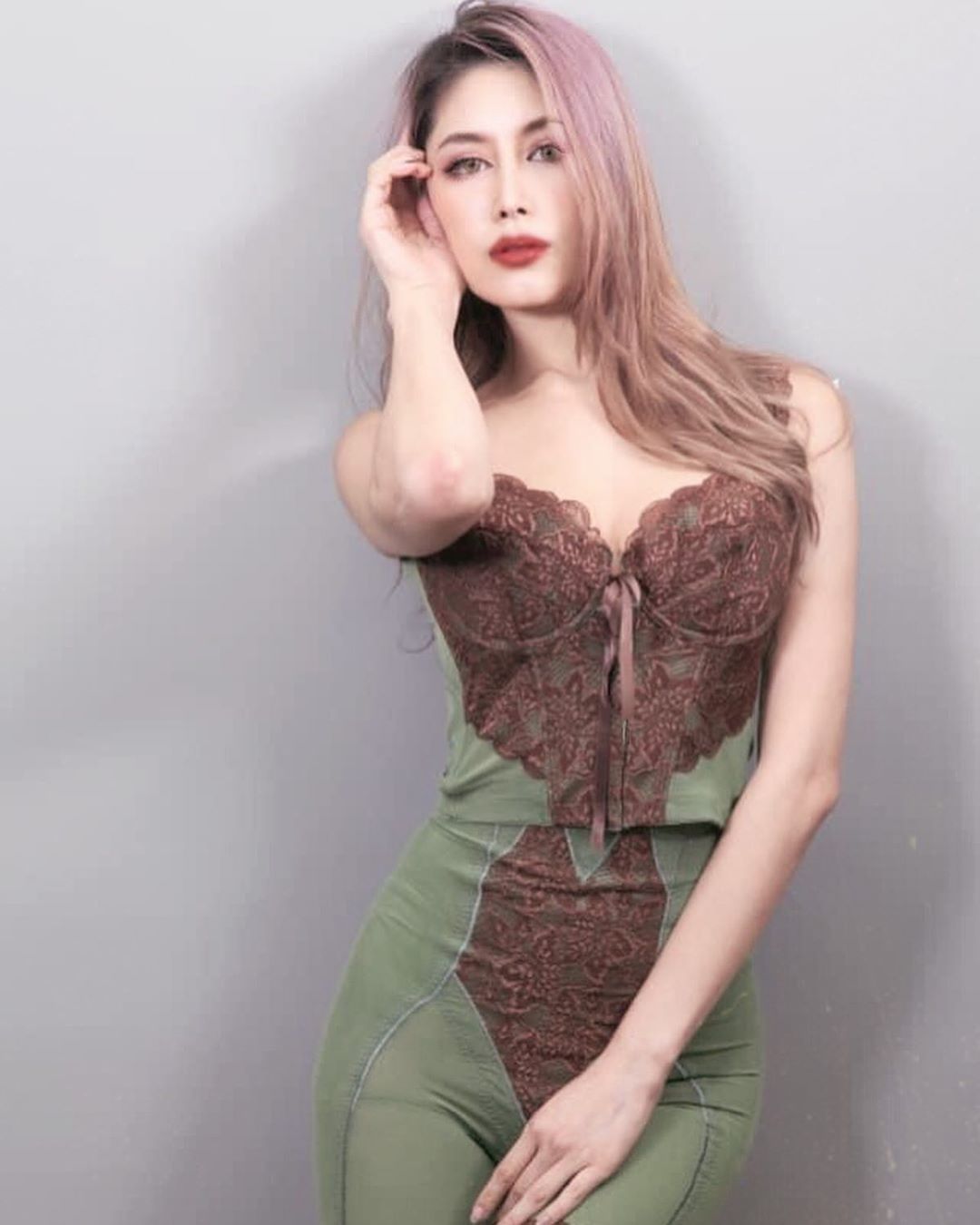 直播正妹—Rose紫嫙 NPuhZM5u o - 直播正妹—Rose紫嫙