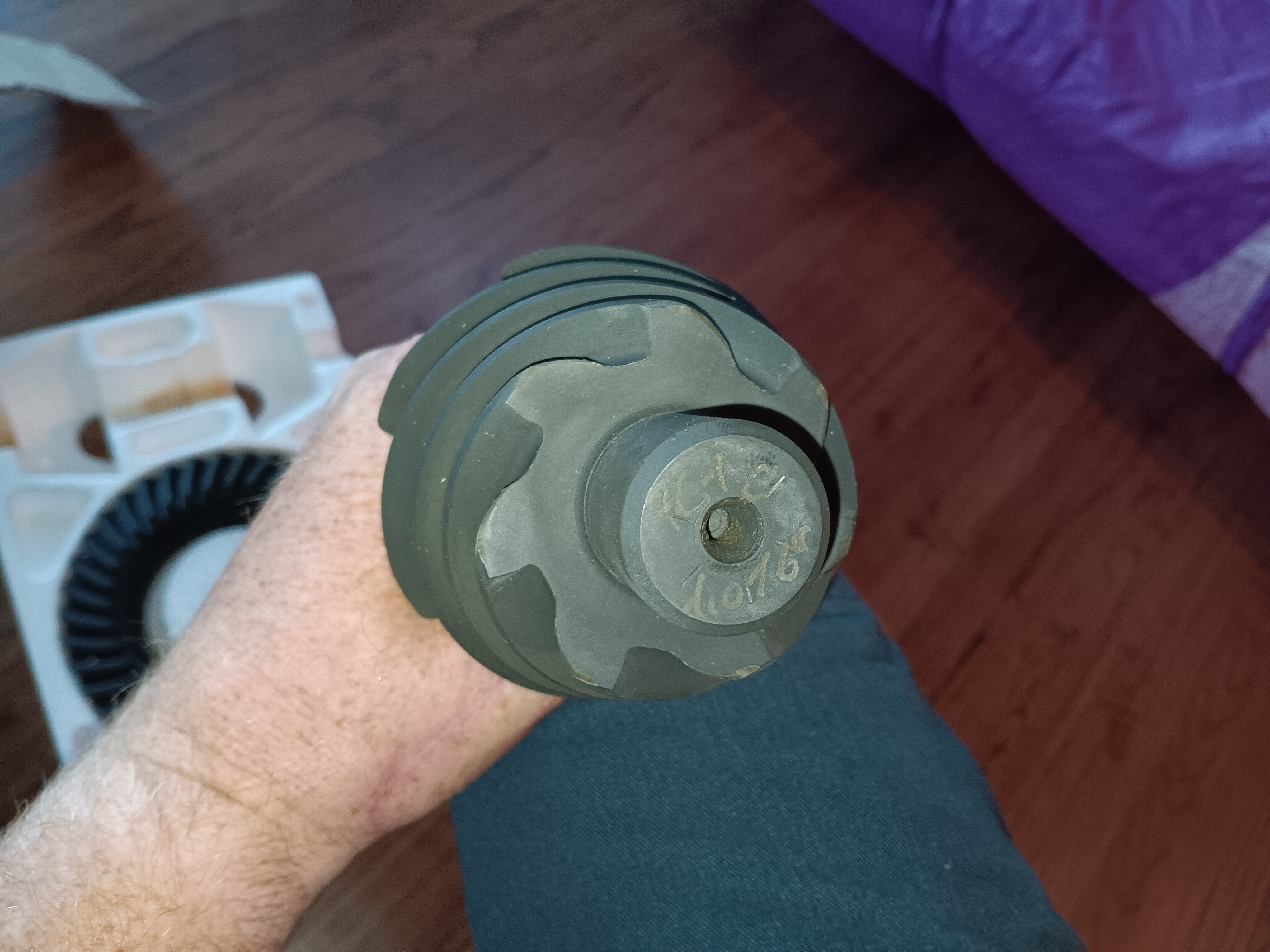 cmmHG4Yj_o.jpg
