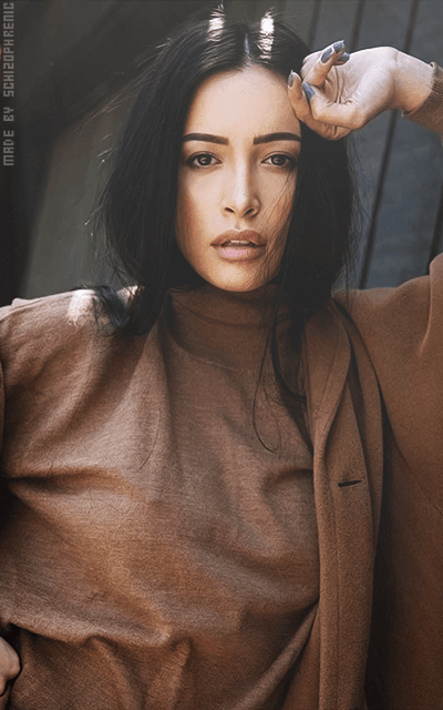 Christian Serratos EGUEVI28_o