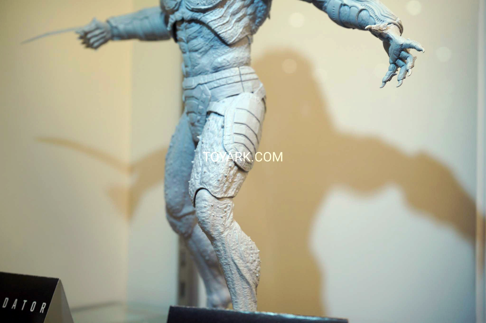 Predator (Deluxe Assassin) (NECA) ORylYuMX_o