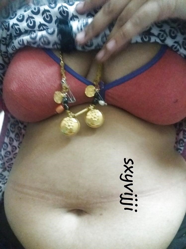 Telugu aunty sexy images-9517