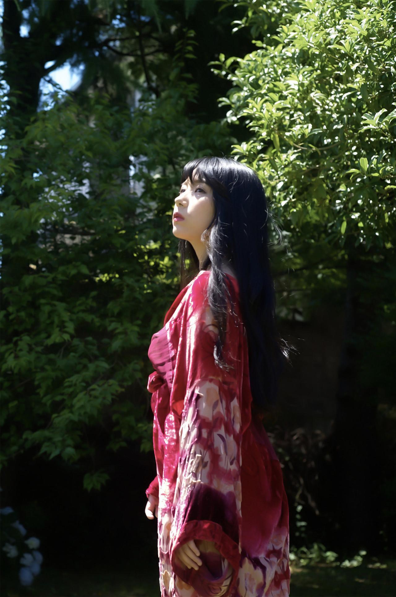 Mihina Nagai みひな, ヌード写真集 「雛～あの夏、儚げで可憐な君と～」 Set.04(3)