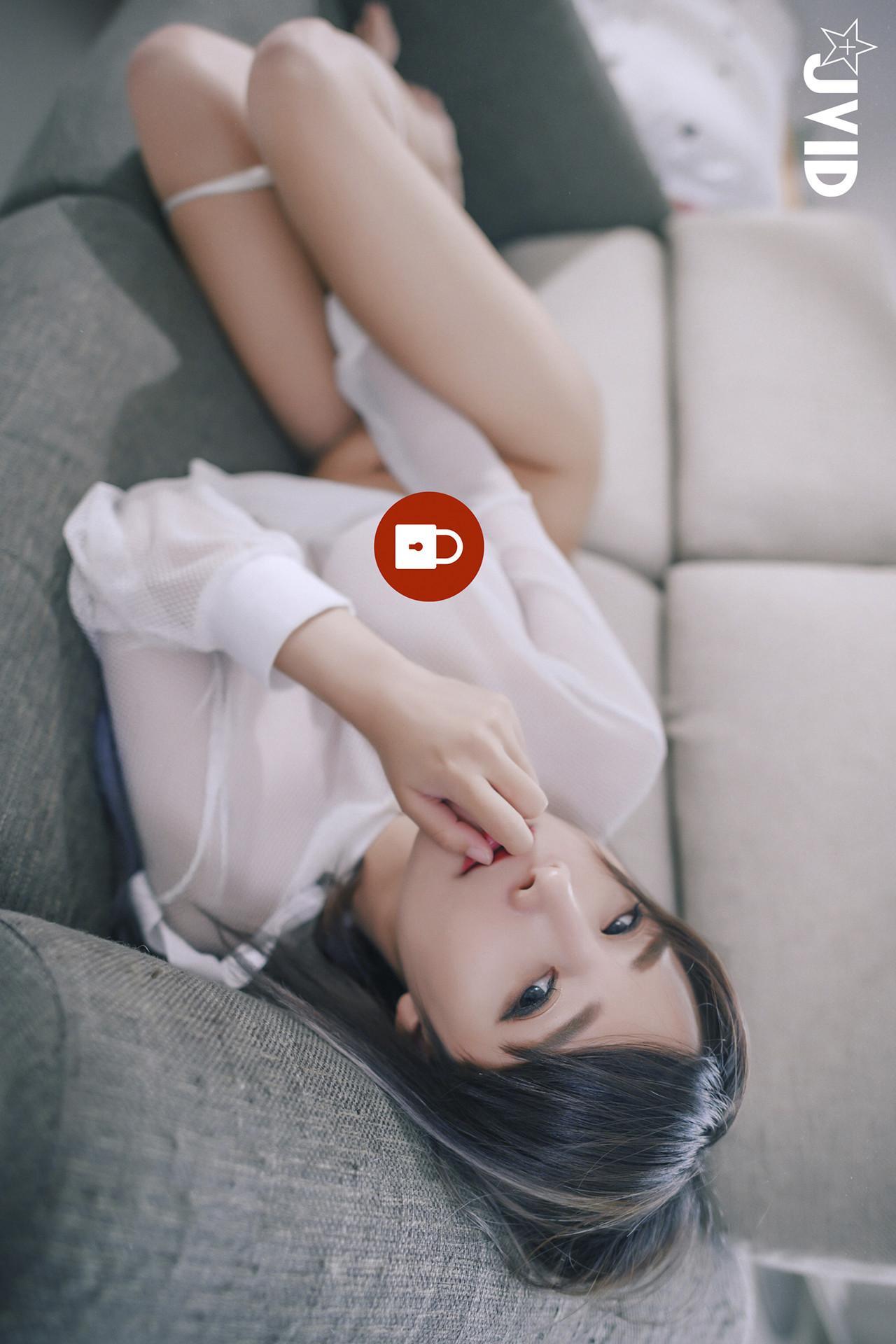 JVID Lele 樂樂 – 巨乳女神 樂樂－色誘閨密兄長，激情畫面曝光 Set.02(28)