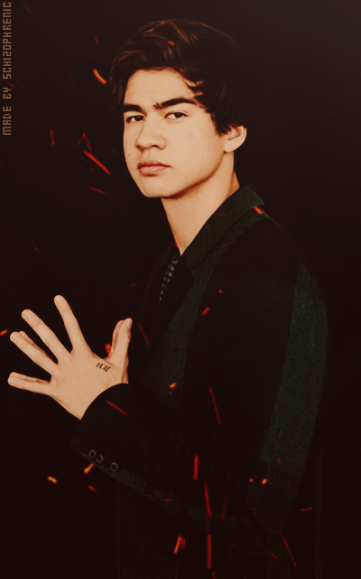 Calum Hood 9pEMiCE1_o