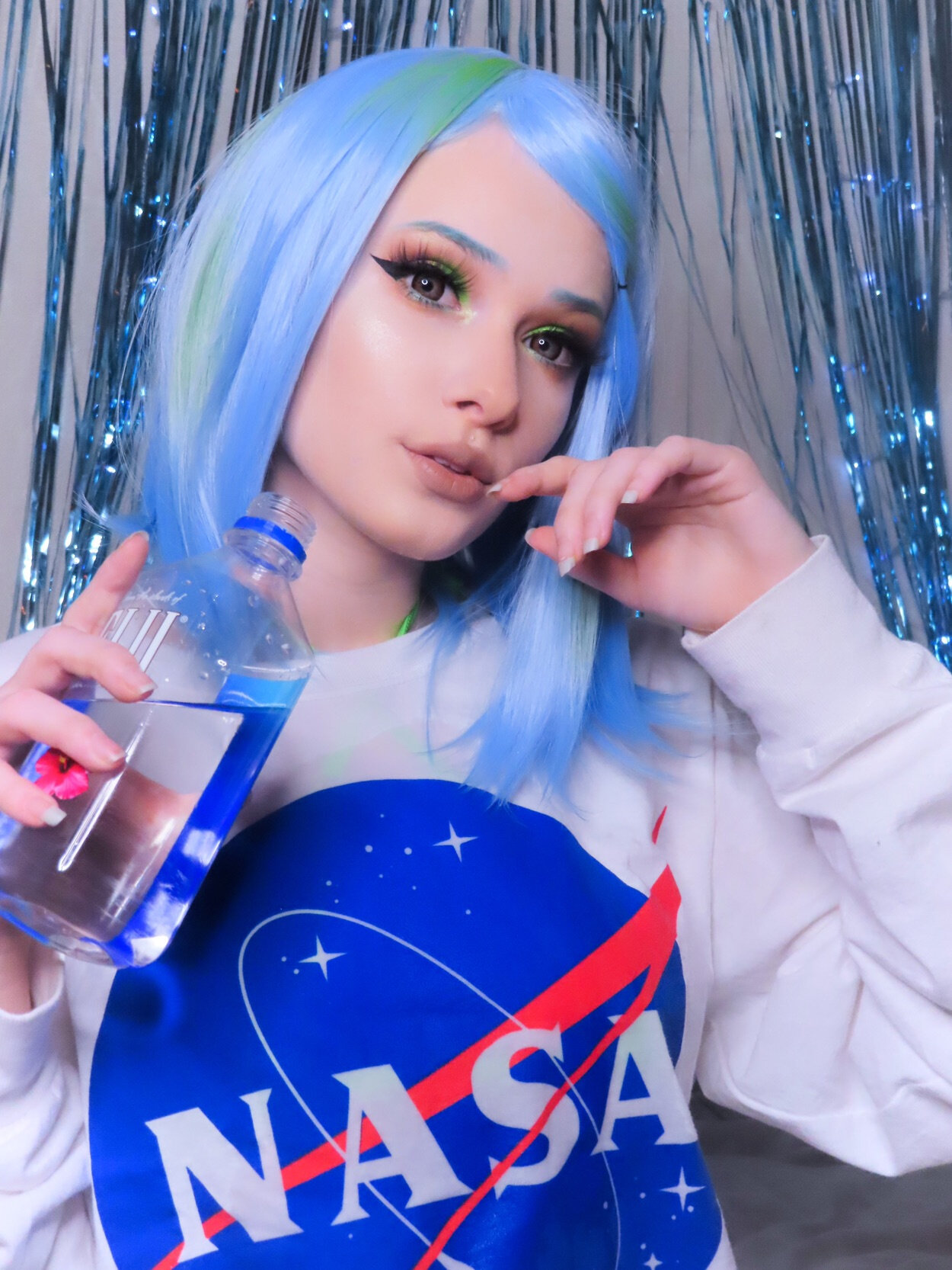 ᑕ ᑐ Bunni Lynn - Earth Chan 2024