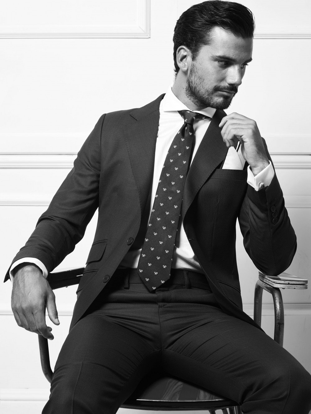 MALE MODELS IN SUITS: MANU MORAL for SILBÓN