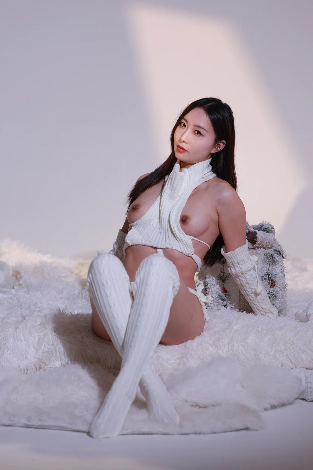 LiLi – 極品國模 大尺度 私拍 視圖 Set.01(21)