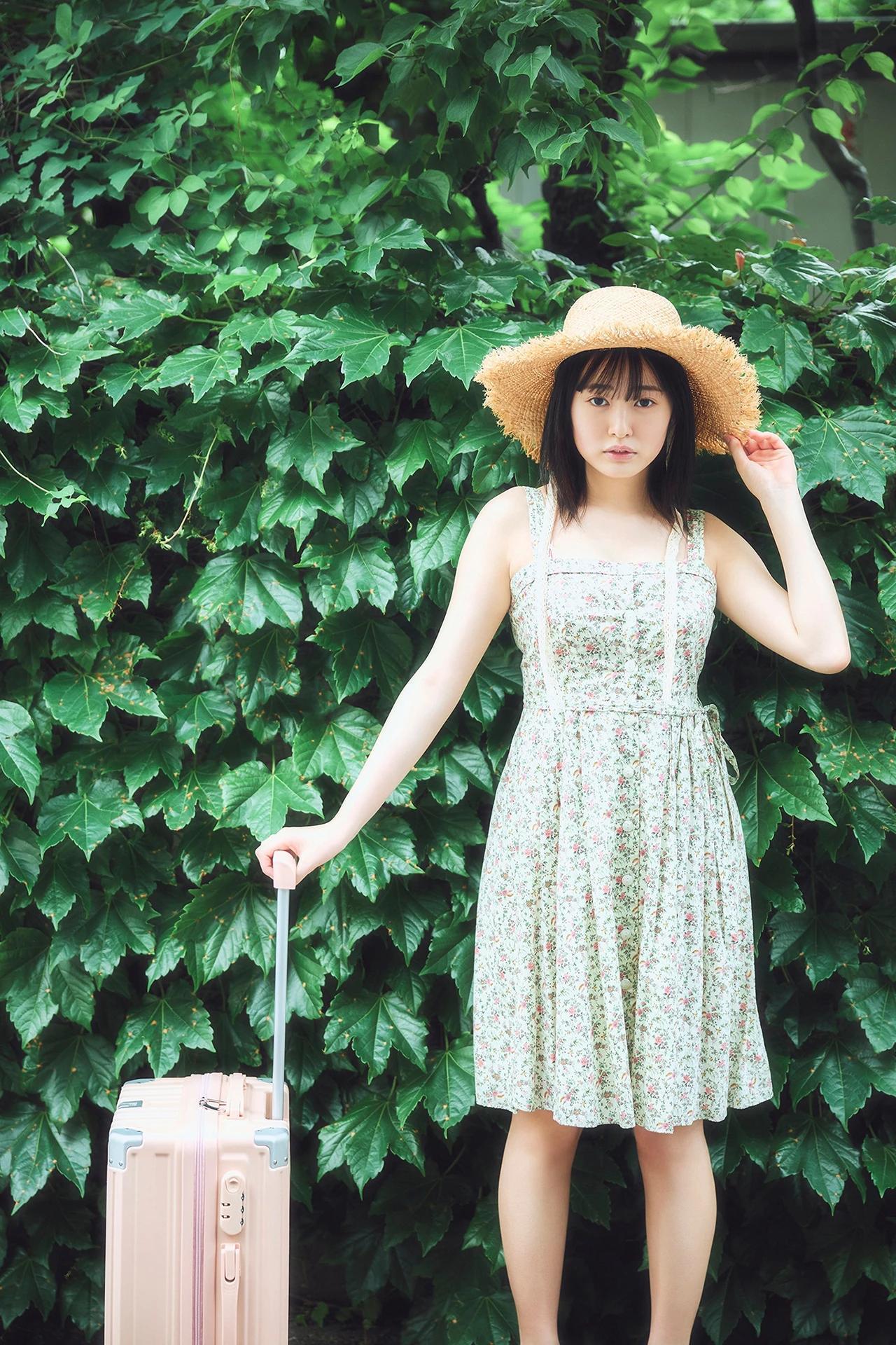 Miu Shirahama 白濱美兎, 週チャンデジグラ 「夏、背伸び」 Set.01(2)