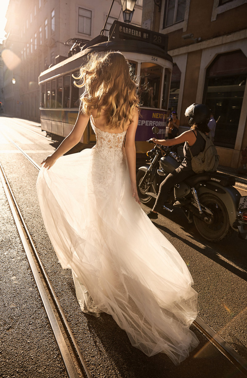 Dagmara Raczynska by Szymon Boczek / Tom Sebastien Bridal collection 2019 Dagmara Raczynska by Szymon Boczek / Tom Sebastien Bridal collection 2019