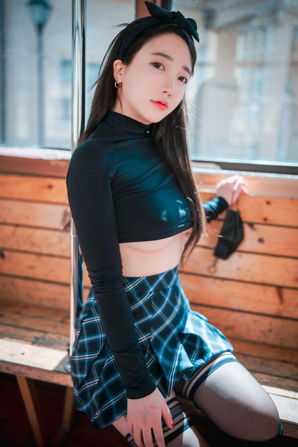 DJAWA Photo - Son Ye-Eun (손예은): "Early Spring Walk in March Vol.2" (+S.Ver) (156 photos)(20)