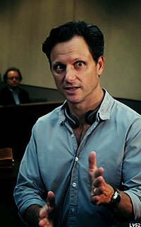 Tony Goldwyn 5hJbQAA1_o